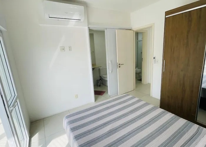 100M Praia Pitangueiras 3Q Com Ar Churrasqueira 2 Vagas Lp16 Guarujá